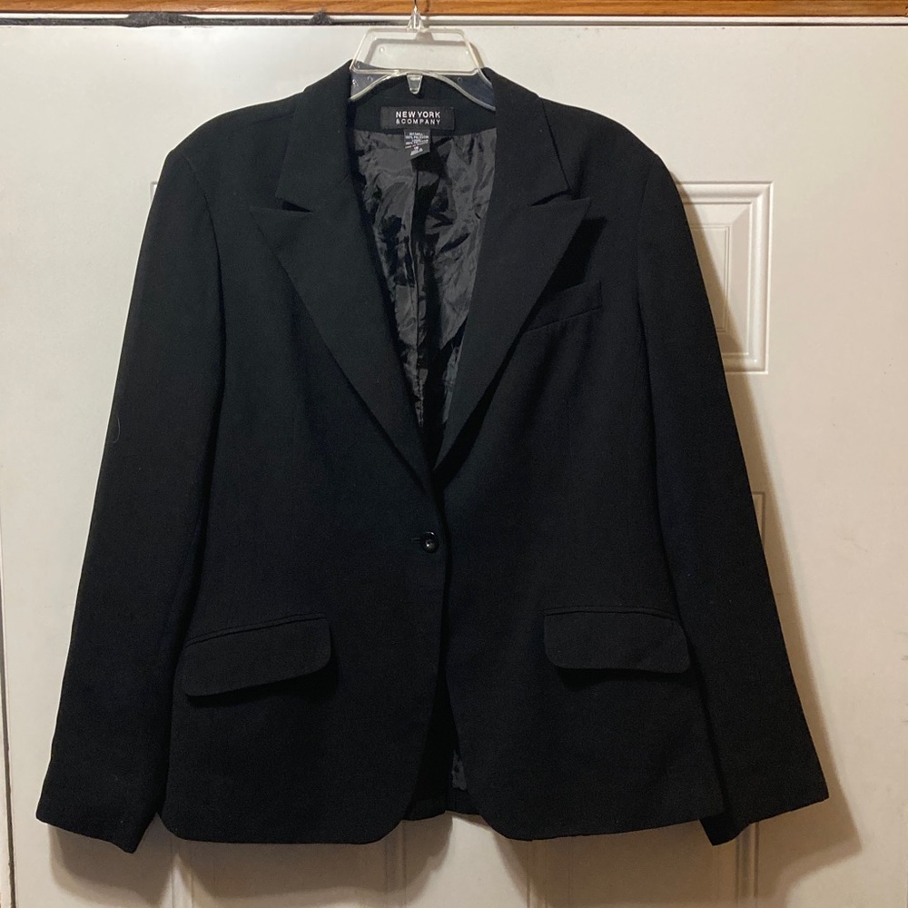 New York & Company Classic Black Blazer 16